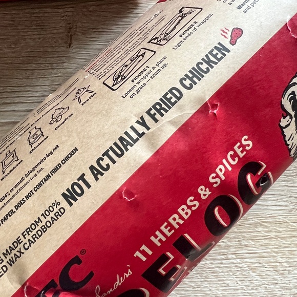 Kentucky Fried Chicken KFC 11 Herbs & Spices Firelog by Enviro-Log 2021 Edition - Picture 3 of 5